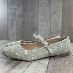 Steve Madden Womens 7.5 Mary Jane Flat Shoes Embroidered Daisy Floral Buckle Tan